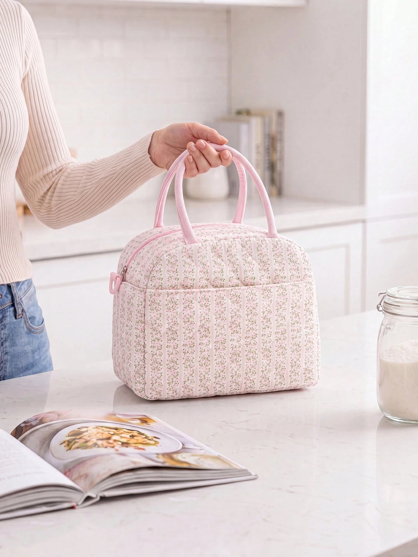 Floral Coquette Insulated Lunch Bag For Women, Quilted Leakproof Thermal Lunch Tote, Large Capacity Cooler Handbag For Work, School, Picnic & Travel
