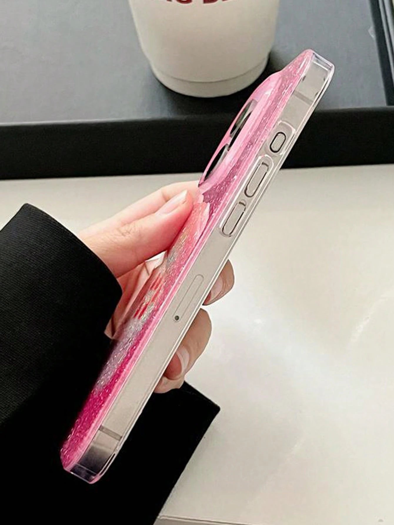Following A Glittery Birthday Cake Design, Light Luxury Fashion Personalized Drop Protection Shell, Is Compatible With Iphone17/ Iphone17promax IPhone16 Pro Max/IPhone15 Pro/Iphone14 Iphone13/12/11