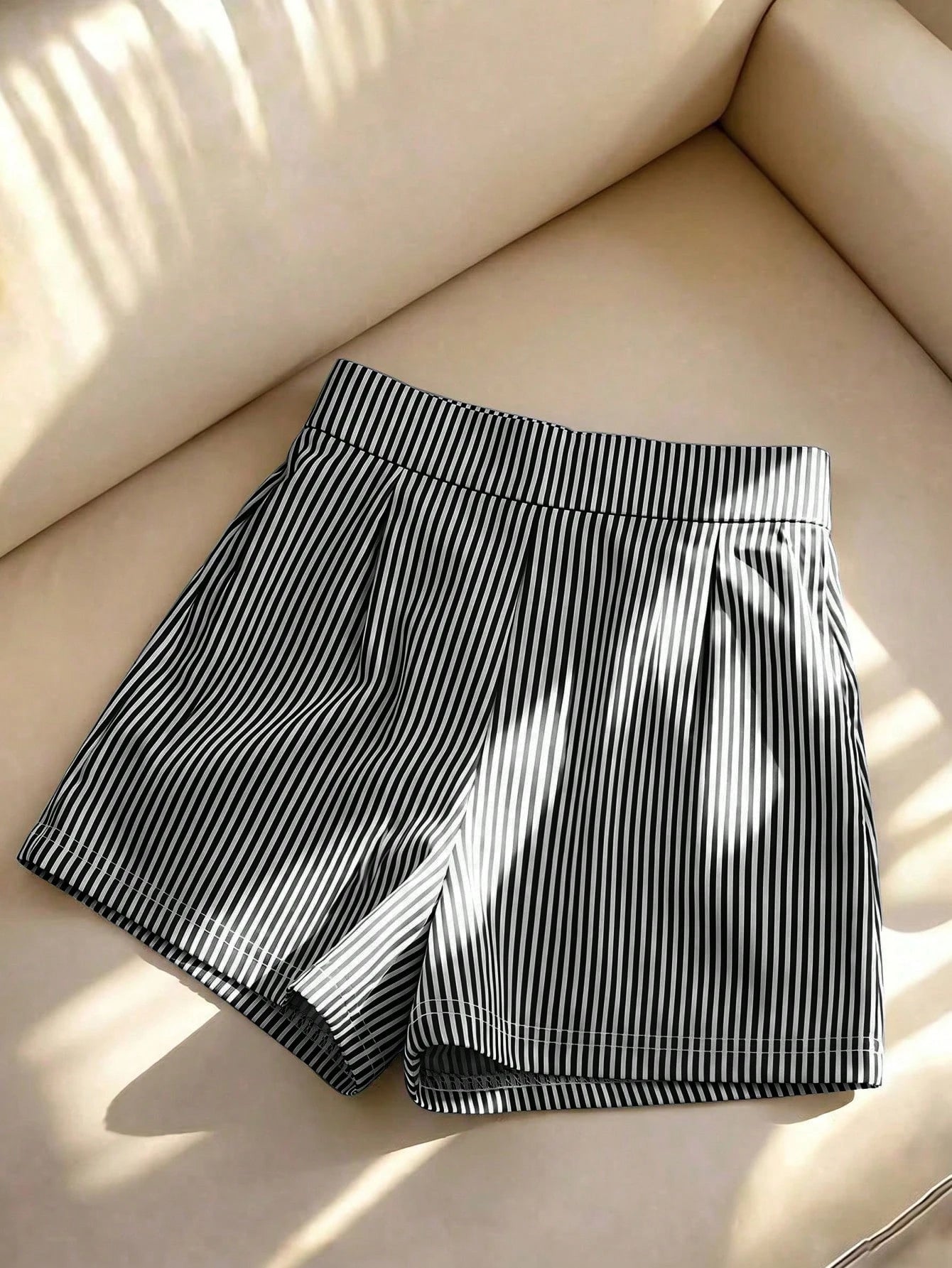 Franclia 2pcs/Set Women's High-End Striped Ruffle Button-Up Blouse & Shorts,Sleeveless Top,Navy And White,Summer,Casual,Vacation,Holiday,Y2K Beach Outfit