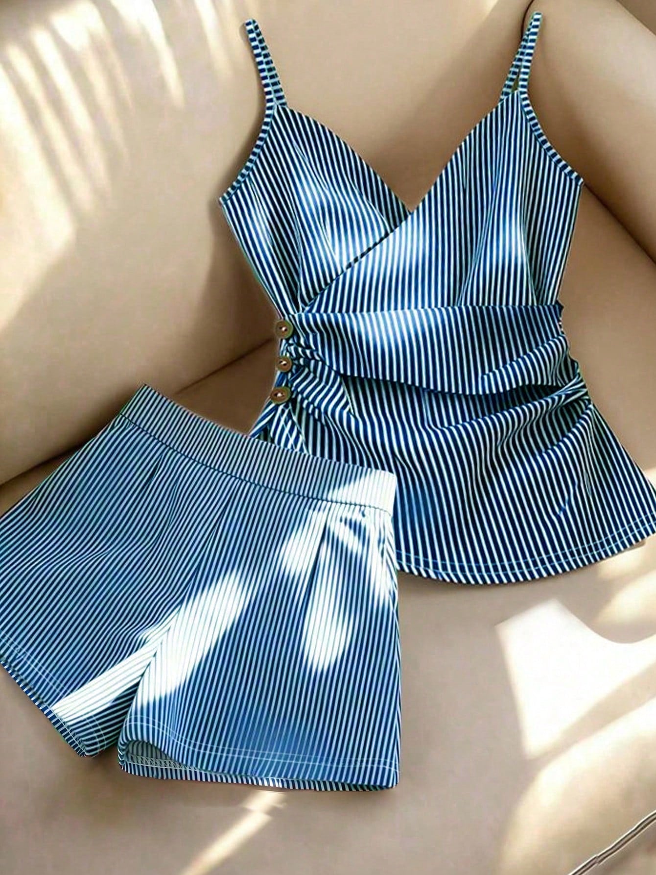 Franclia 2pcs/Set Women's High-End Striped Ruffle Button-Up Blouse & Shorts,Sleeveless Top,Navy And White,Summer,Casual,Vacation,Holiday,Y2K Beach Outfit