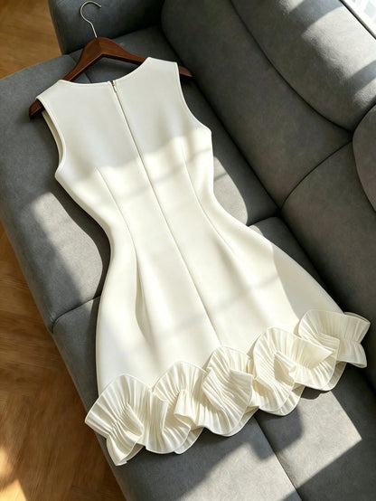 Franclia Elegant White Summer Square-Neck Sleeveless Dress With Ruffles,Perfect For Bar Party,Wedding Guest,Graduation,Office Wear,Stylish Double-Layered Vest