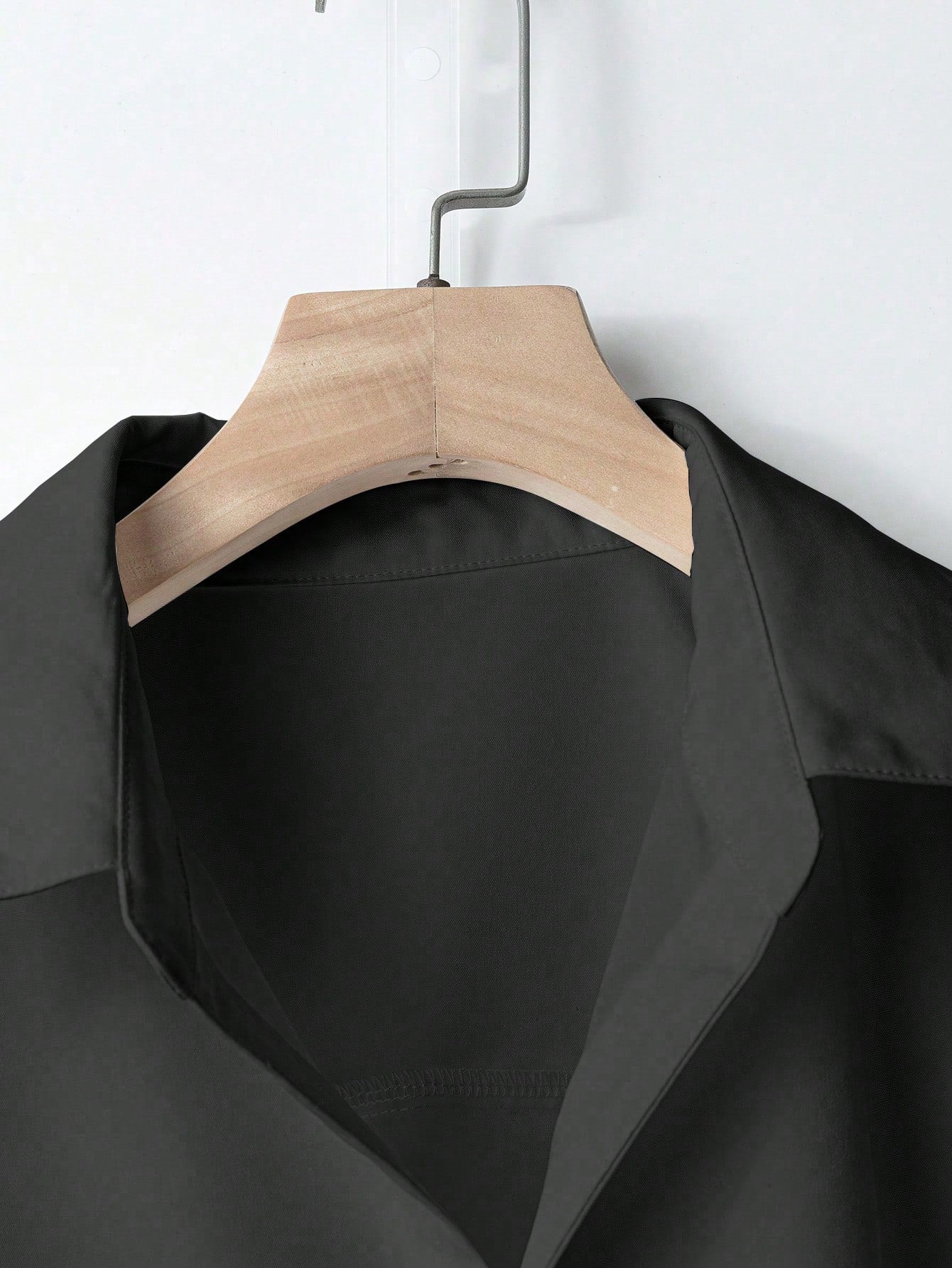 Franclia Fashionable High-End French Design Loose Batwing Sleeve Lapel Collar Women Shirt, Black Blouse