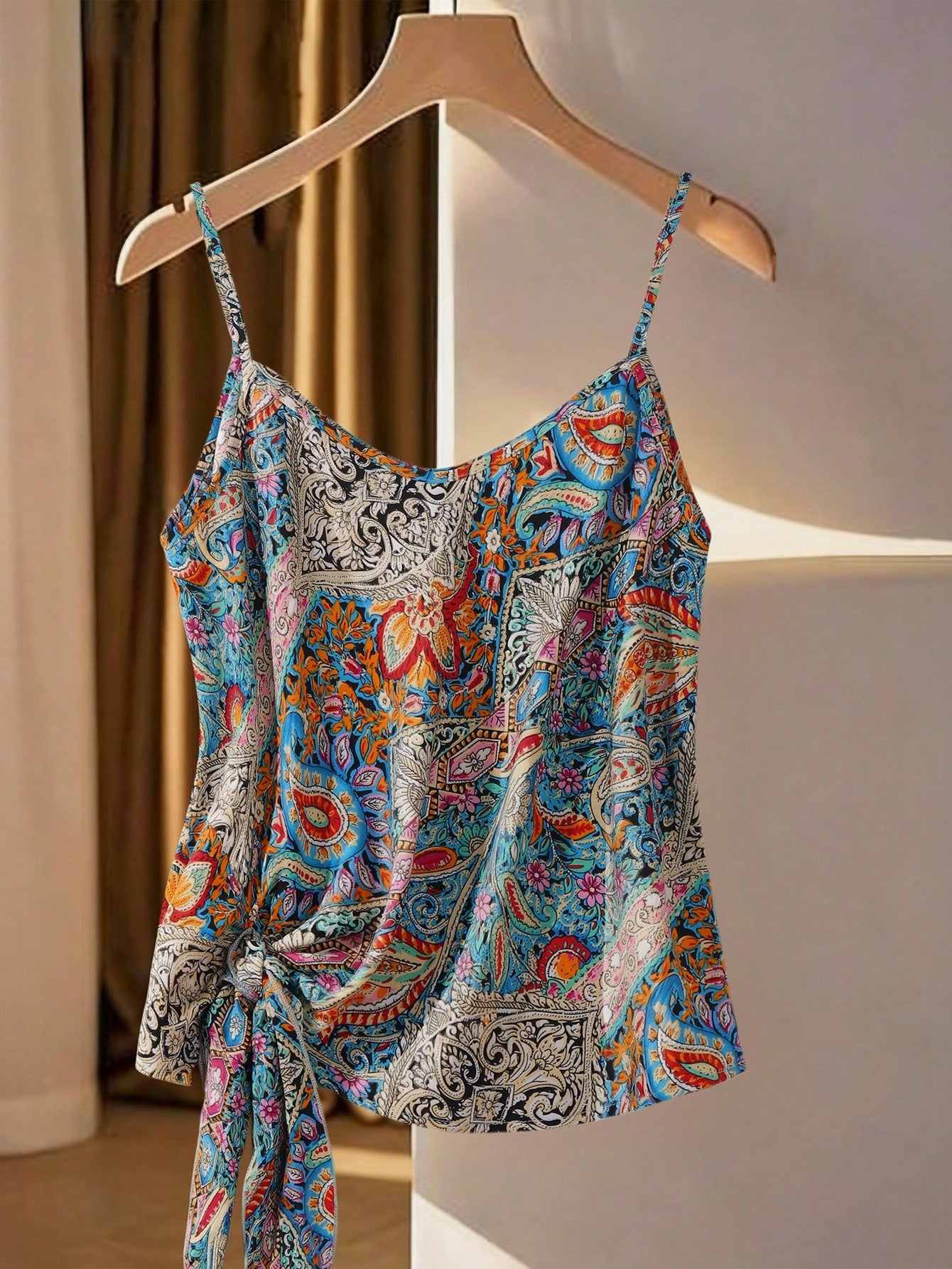 Franclia Women Boho Multicolor Random Print Woven Fabric Cami Top With Spaghetti Strap Regular Length