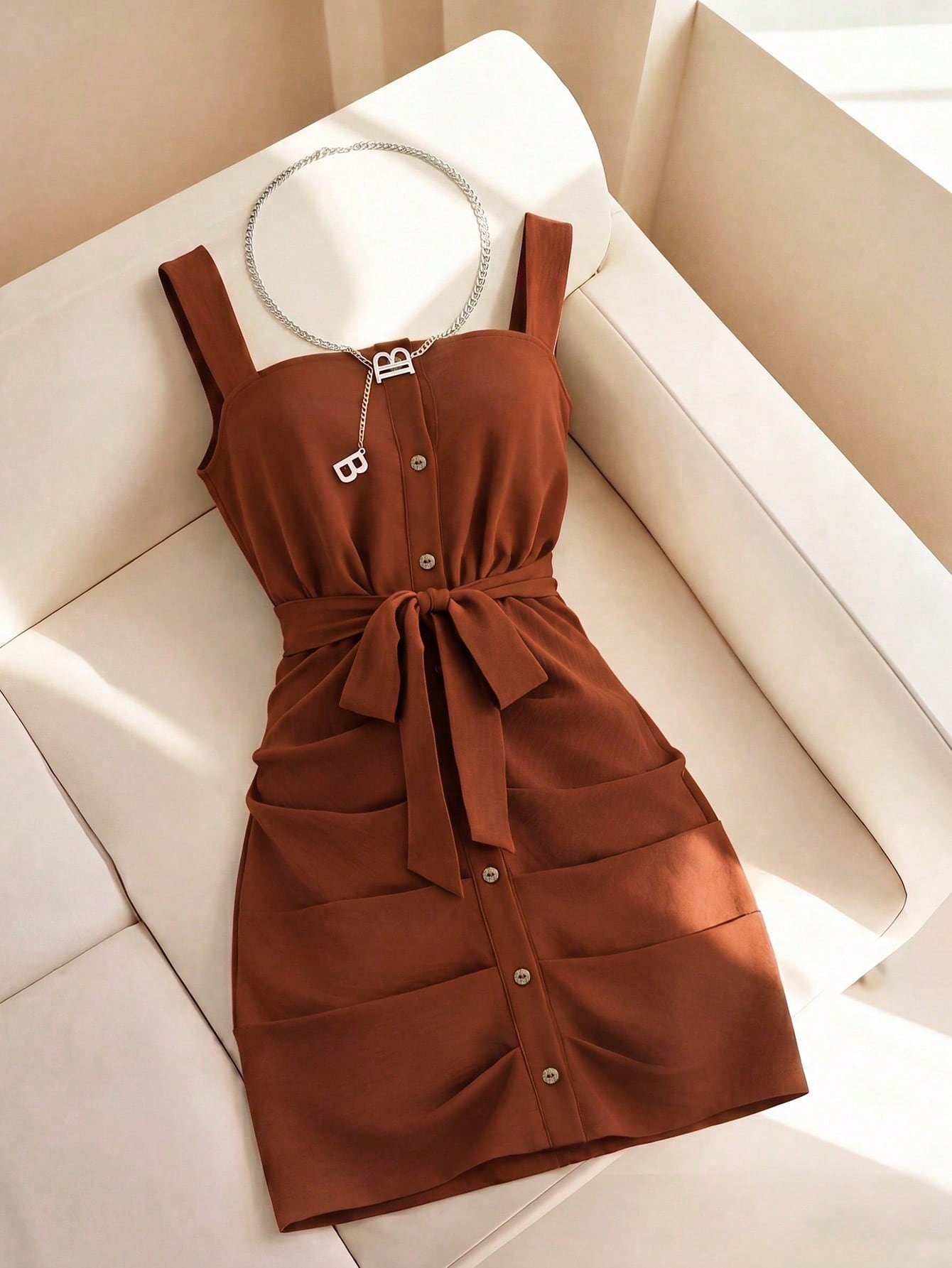 Franclia Women's Summer Solid Color Sleeveless Dress, Single-Breasted Waist Cinched Mini Dress, Suitable For Vacation, Commute, And Dates