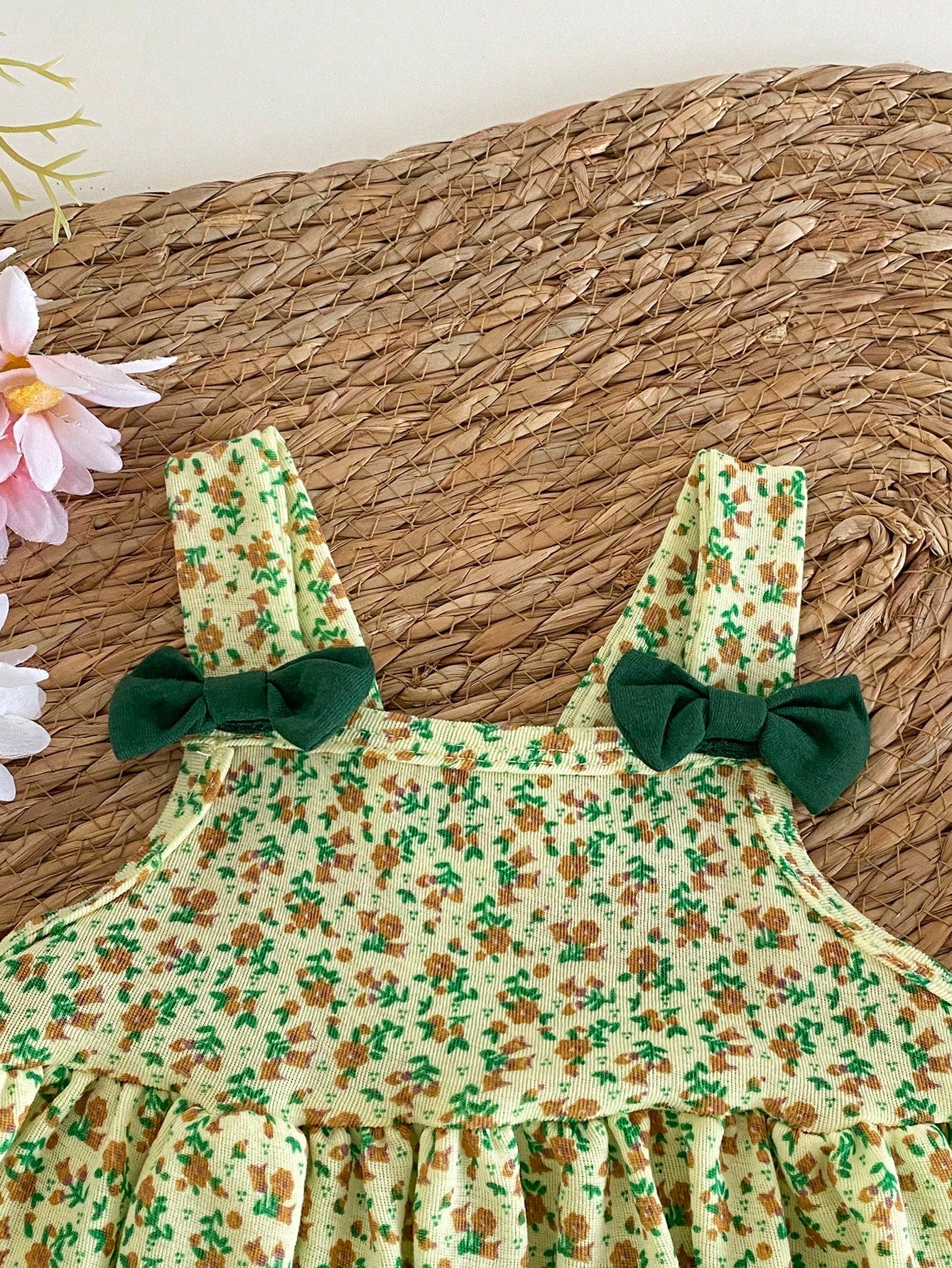 Girls' Light Yellow Floral Strap Dress, Green Bowknot Decor, Summer Baby Princess Dress