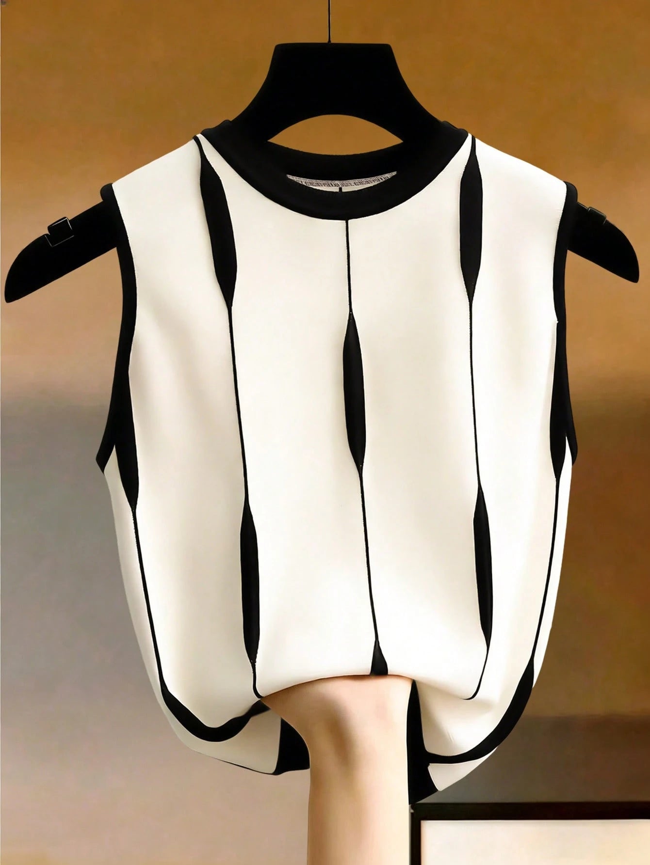 GlowEve Contrast Stripe Knit Sleeveless Tank Top For Women