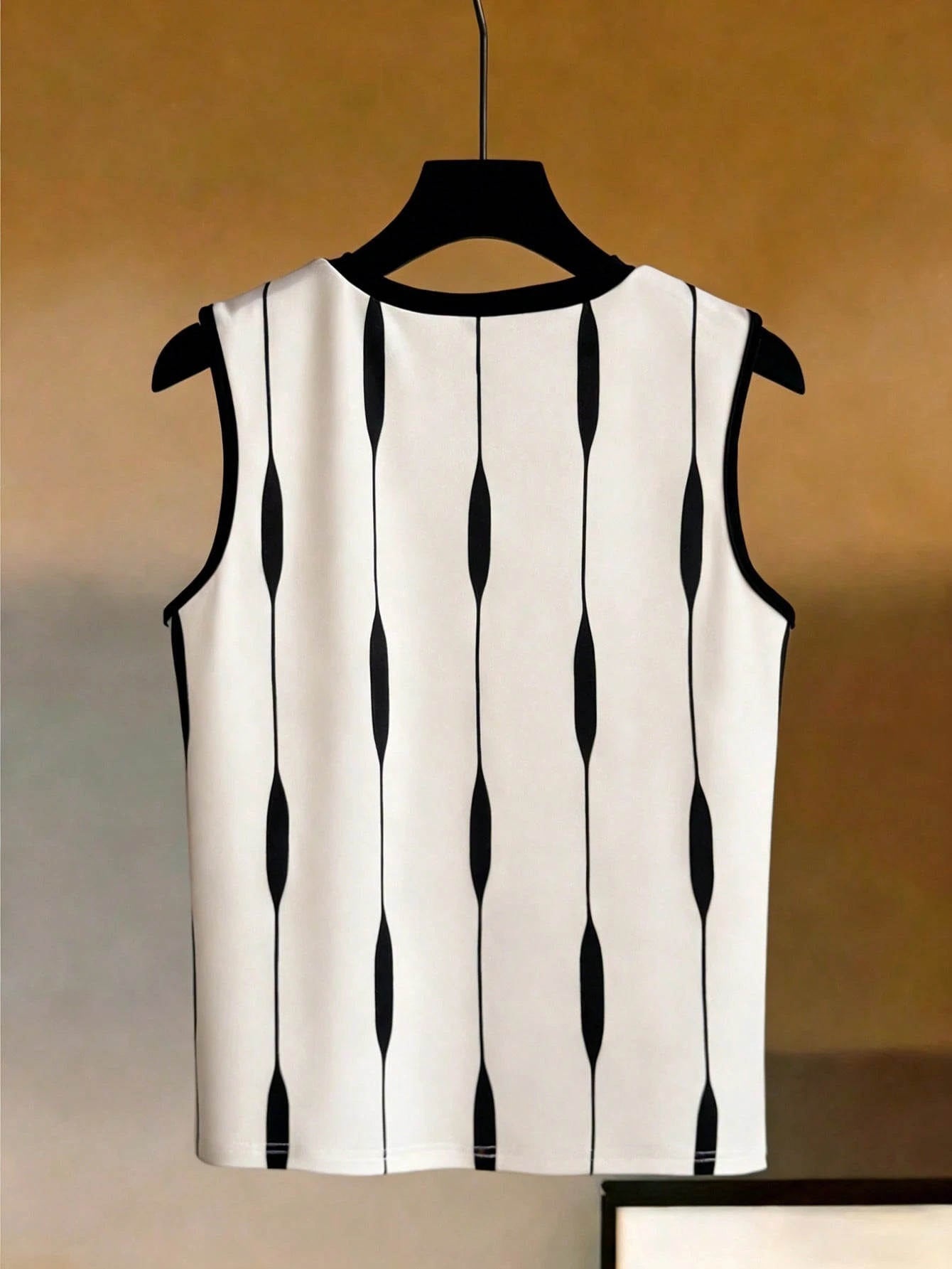GlowEve Contrast Stripe Knit Sleeveless Tank Top For Women