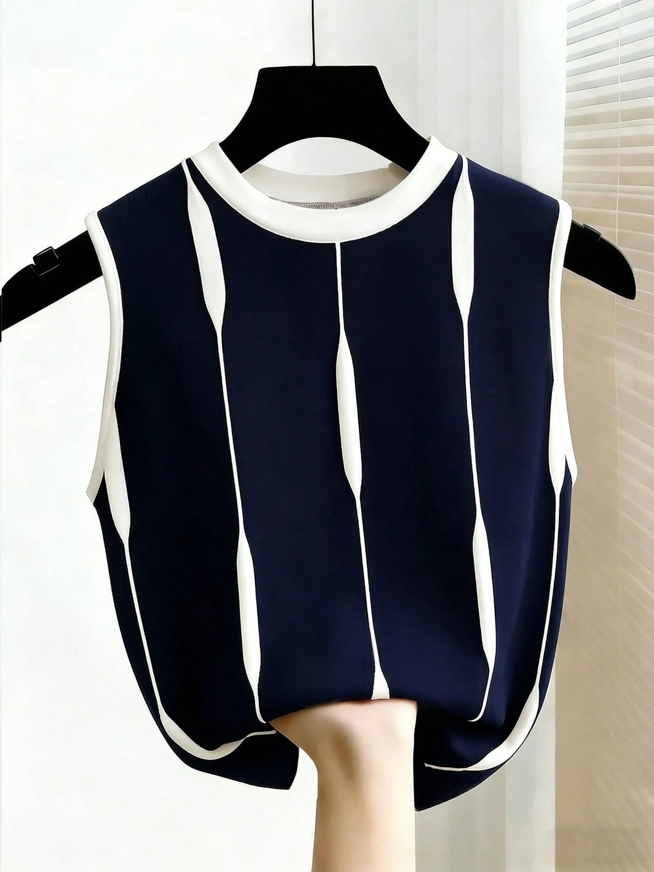 GlowEve Contrast Stripe Knit Sleeveless Tank Top For Women