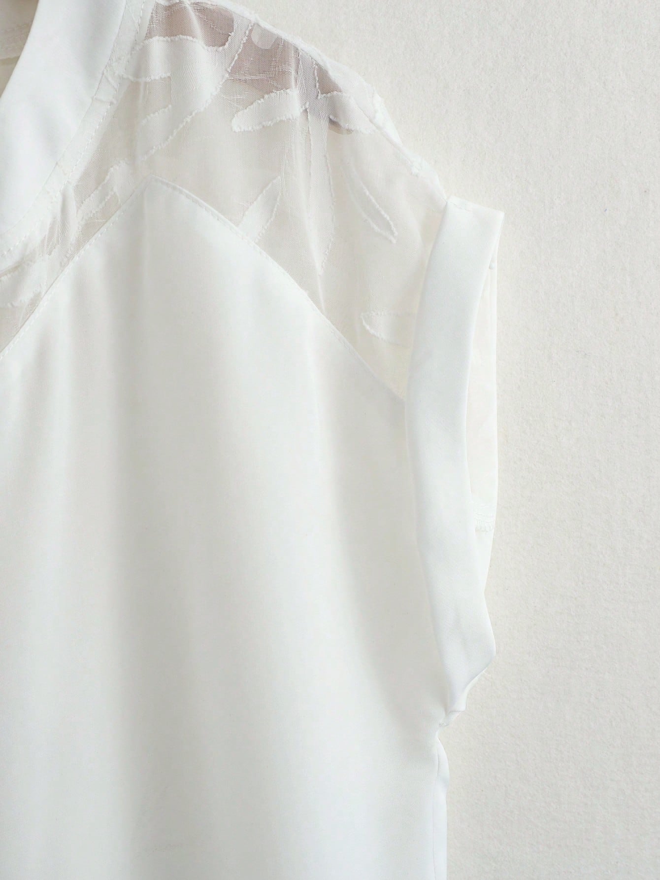 GlowEve Women's Elegant White Chiffon Blouse,Short Sleeve Button-Down V Neck Shirt For Summer Work,Office,Casual & Vacation Wear,Solid Sheer Shoulder Top