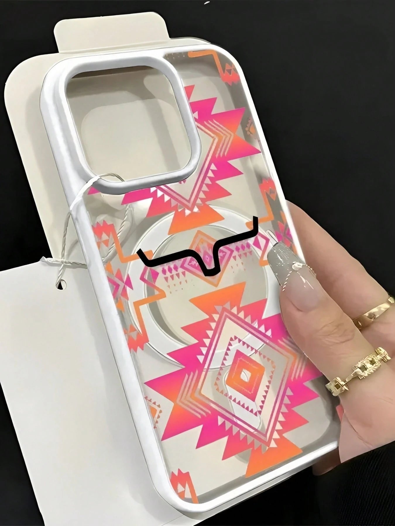 Gradient Geometric Pattern With Black Bull Head Phone Case Is Suitable For IPhone 17, 17 Air, 17 Pro, 17 Pro Max, 16, 15, 14 Pro Max, 13, 12, 11 Plus, And The Galaxy S22/S23/S24/25 Ultra/FE+. It's A S