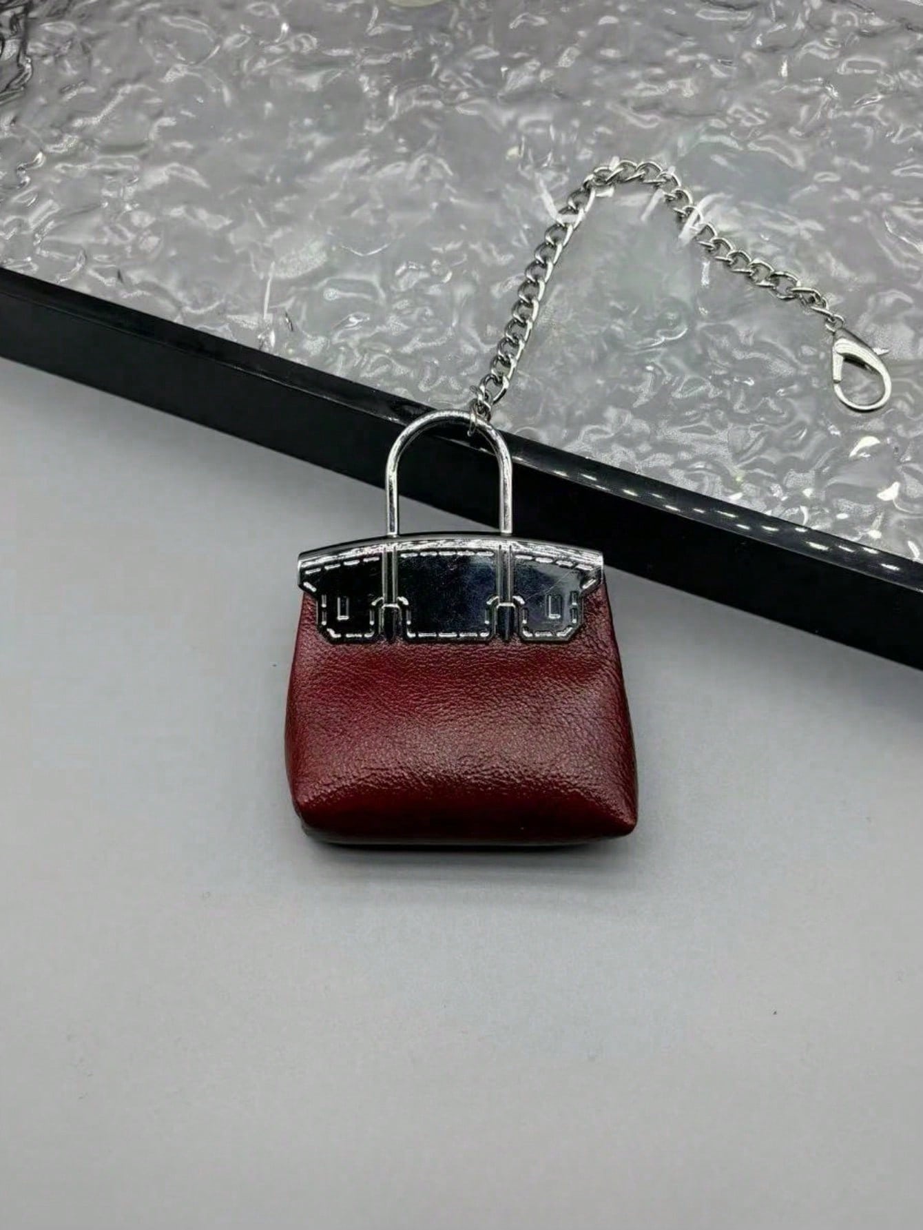 HAILIAN Minimalist Women Mini Bag Charm Keychain, Delicate Shell Bag Pendant, Couple Gift, Bridesmaid Gift, Multiple Colors Available