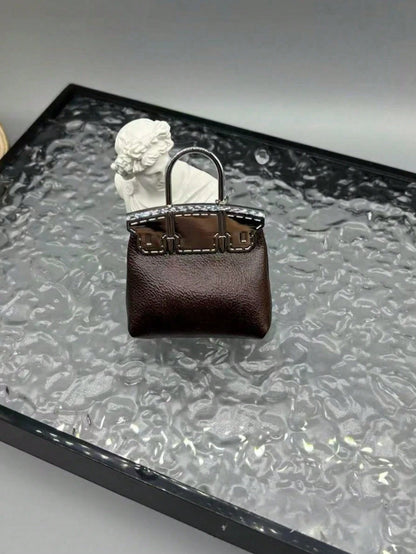 HAILIAN Minimalist Women Mini Bag Charm Keychain, Delicate Shell Bag Pendant, Couple Gift, Bridesmaid Gift, Multiple Colors Available