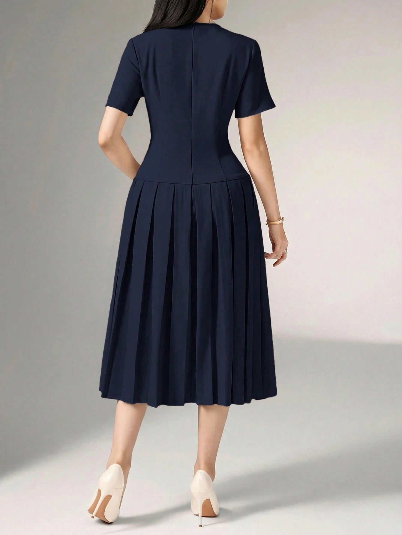 Heiryn Elegant Commuter Asymmetric Buckle Pleated Dress For Women