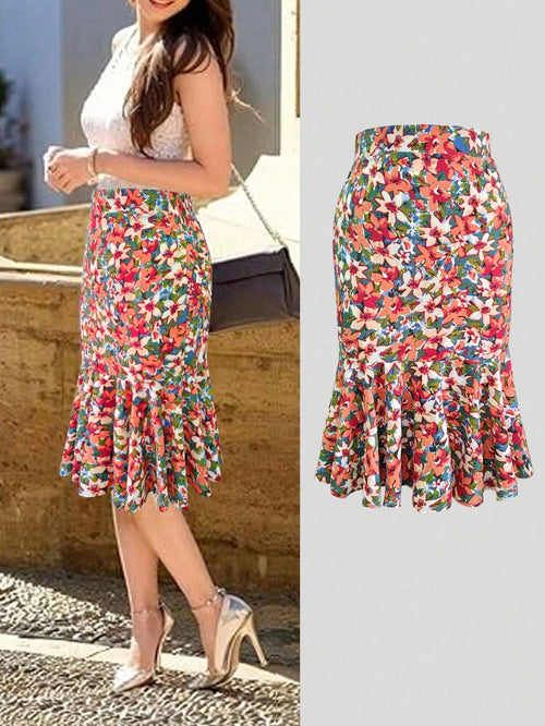 High-Waisted Ditsy Floral Fishtail Mini Skirt, Made Of Polyester Fabric With Stretch Waist, Suitable For Spring/Summer Vacation Wear