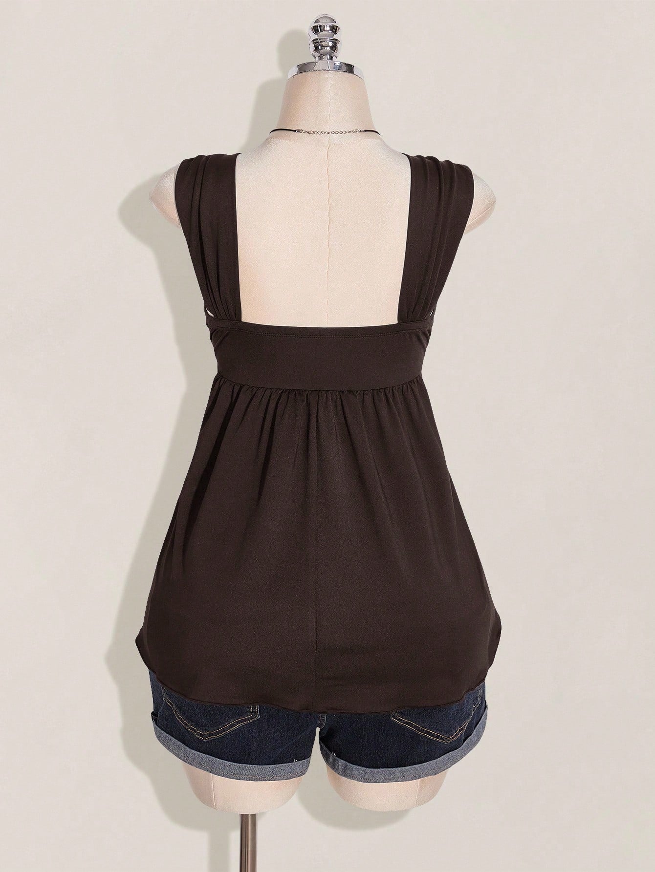ICON Plus Size Women's Black Twist Front Sleeveless Babydoll Knit Top, Y2K Style, Suitable For Graduation/Back To School Season, Summer Cute Tops