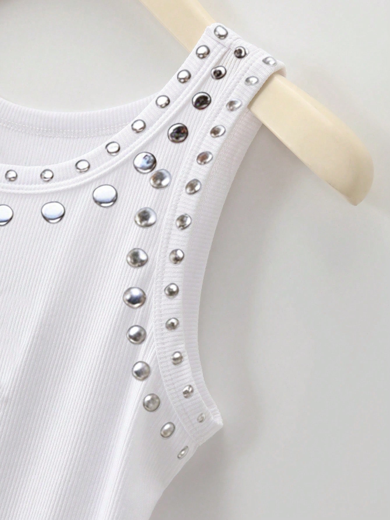 INAWLY Sequins & Sequin Embellished Streetwear Style Women Tank Top, Fashion Cropped Shirt