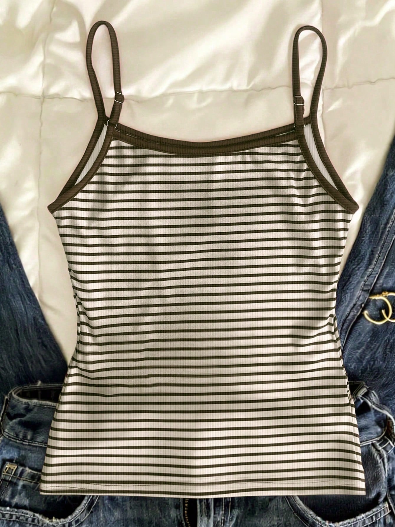 IslaSuriya Women's Casual All-Over Print Round Neck Trim Bodycon Camisole Top, Summer