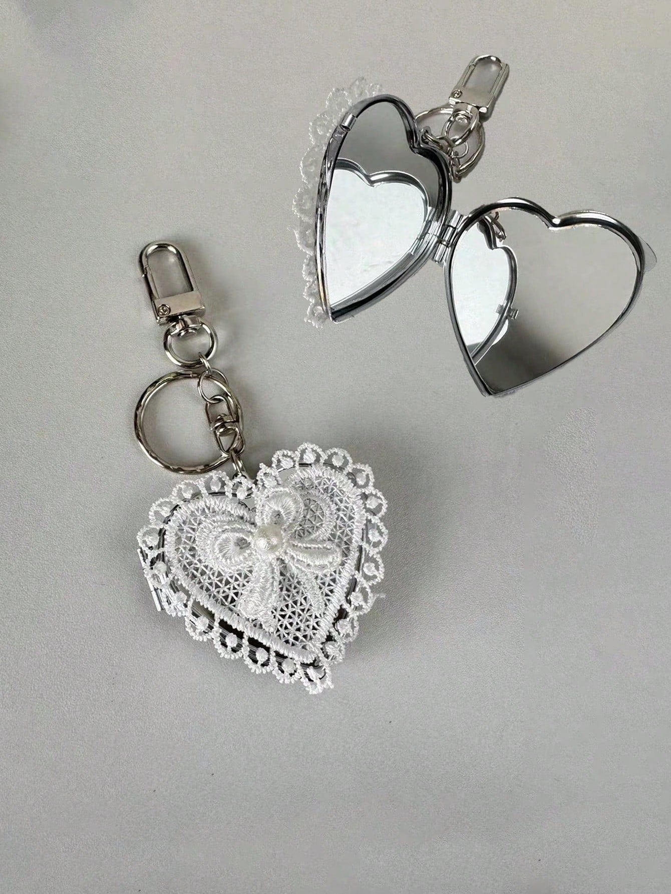 Lace Heart Bow Mirror Keychain, Vintage Y2K Cute Versatile Bag Charm, Y2K Cute Versatile Keychain, Bag Decoration, Keychain Accessory, Small Gift For Women, Birthday, Valentine's Day, Mother's Day, Co