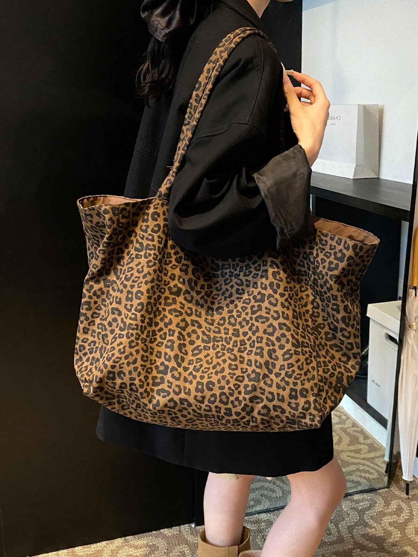 Lazy Style Leopard Print Pattern Women's Tote Bag, Stylish And Versatile Large Capacity Storage Shoulder/Commuting Bag