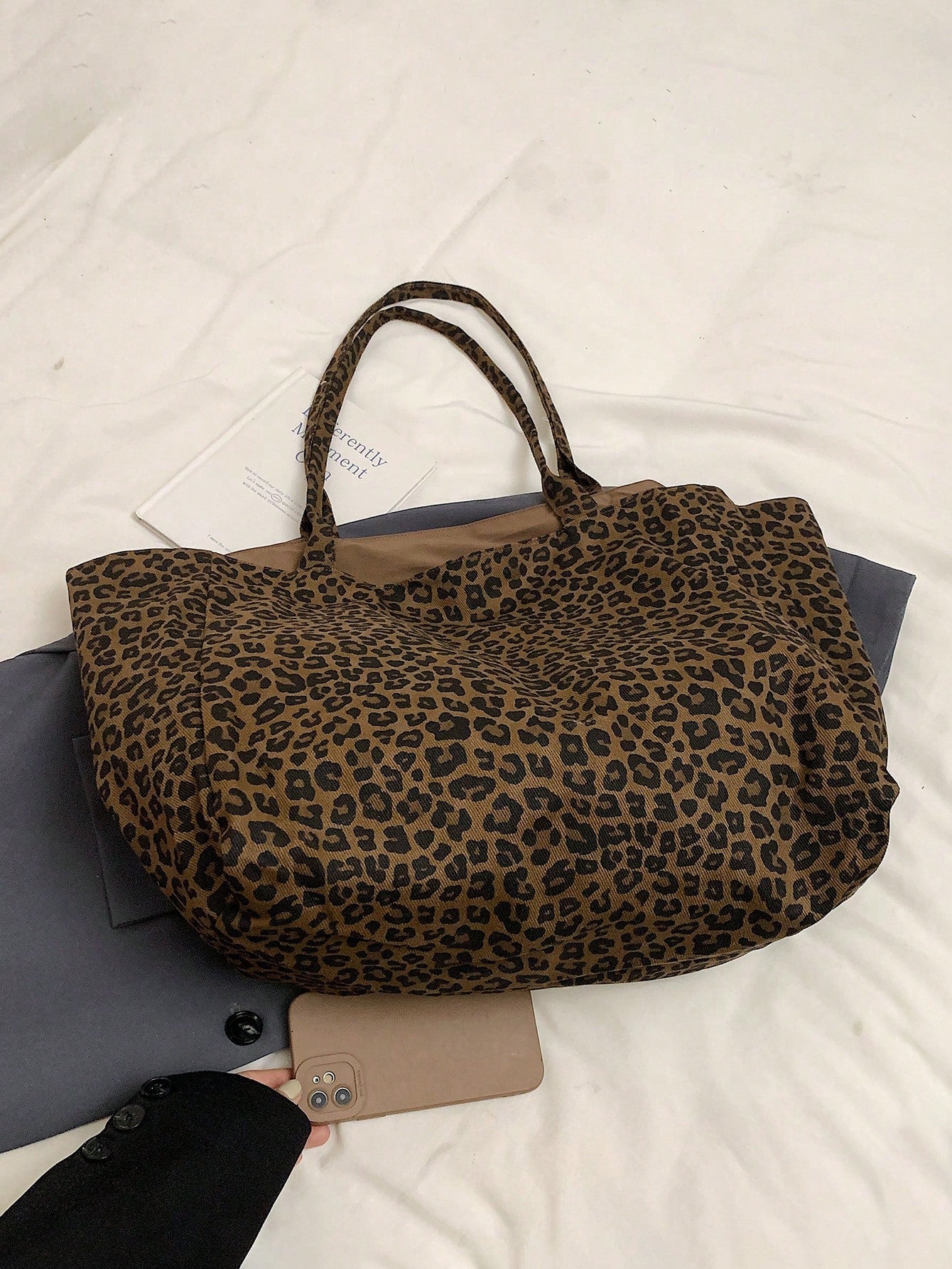 Lazy Style Leopard Print Pattern Women's Tote Bag, Stylish And Versatile Large Capacity Storage Shoulder/Commuting Bag