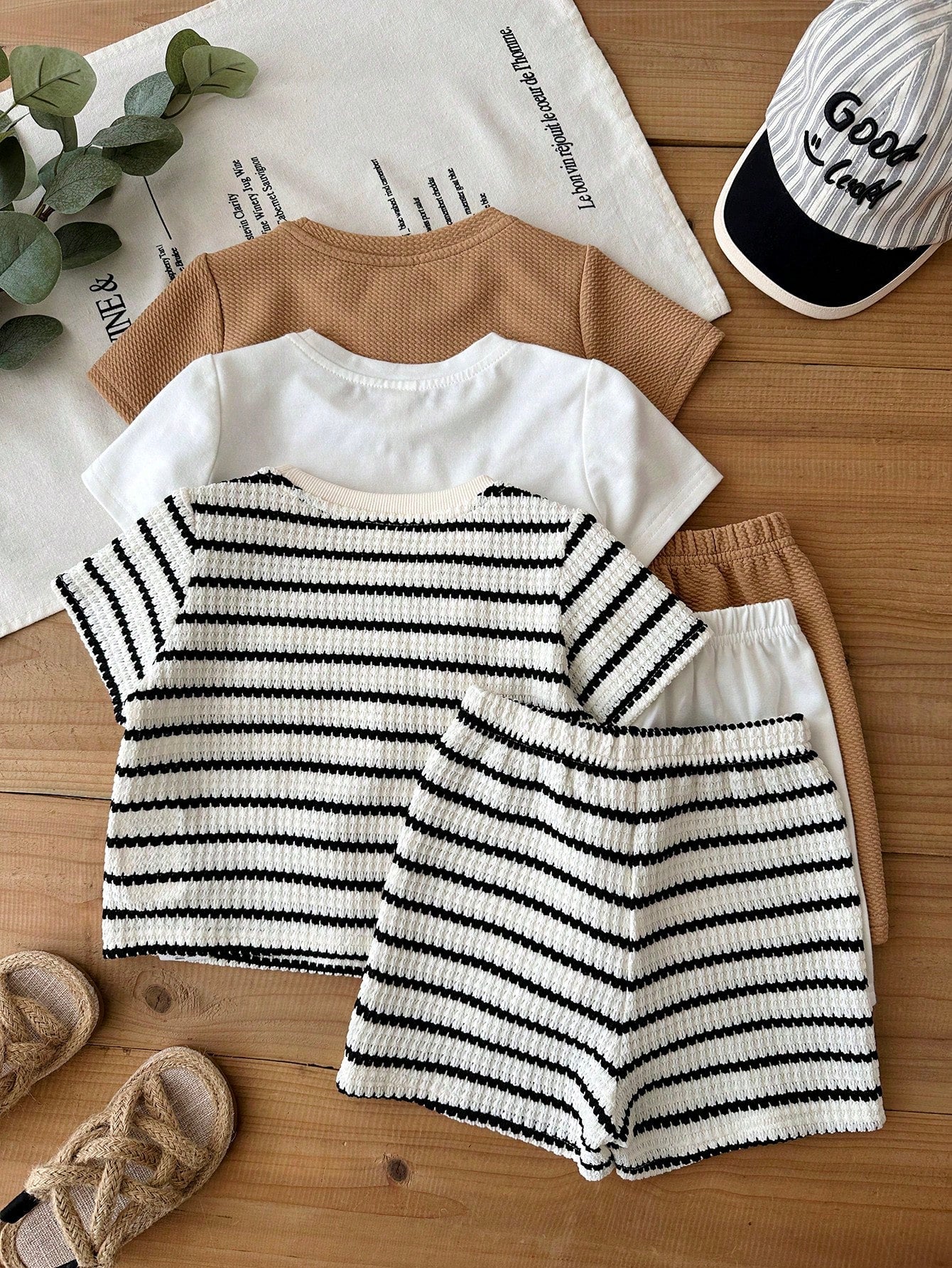 LMoss Kids 3sets Baby Boy Casual Round Neck T-Shirt And Elastic Waist Shorts,Three Sets Will Be Randomly Sent Out Of 6 Sets.
