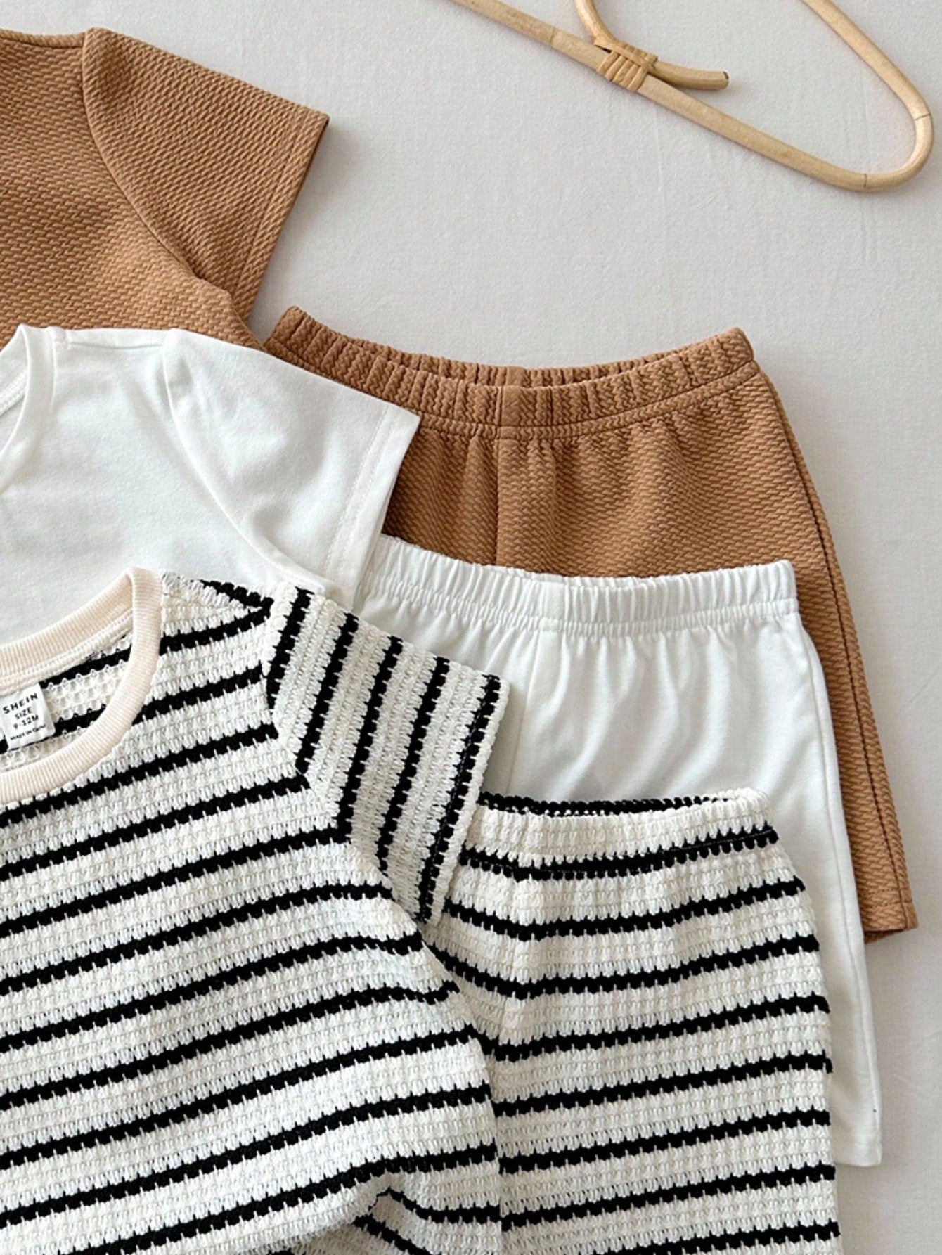 LMoss Kids 3sets Baby Boy Casual Round Neck T-Shirt And Elastic Waist Shorts,Three Sets Will Be Randomly Sent Out Of 6 Sets.