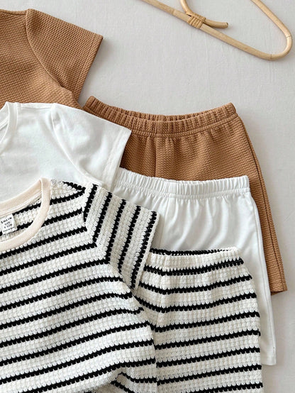 LMoss Kids 3sets Baby Boy Casual Round Neck T-Shirt And Elastic Waist Shorts,Three Sets Will Be Randomly Sent Out Of 6 Sets.