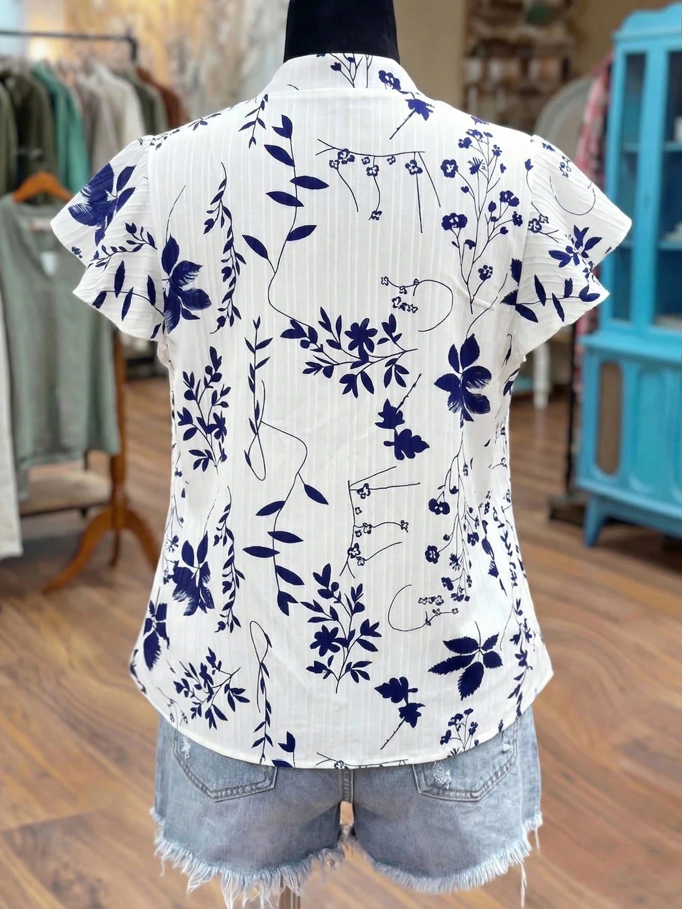 LUNE CURVE Plus Size Women Plant Print Cap Sleeve Shirt