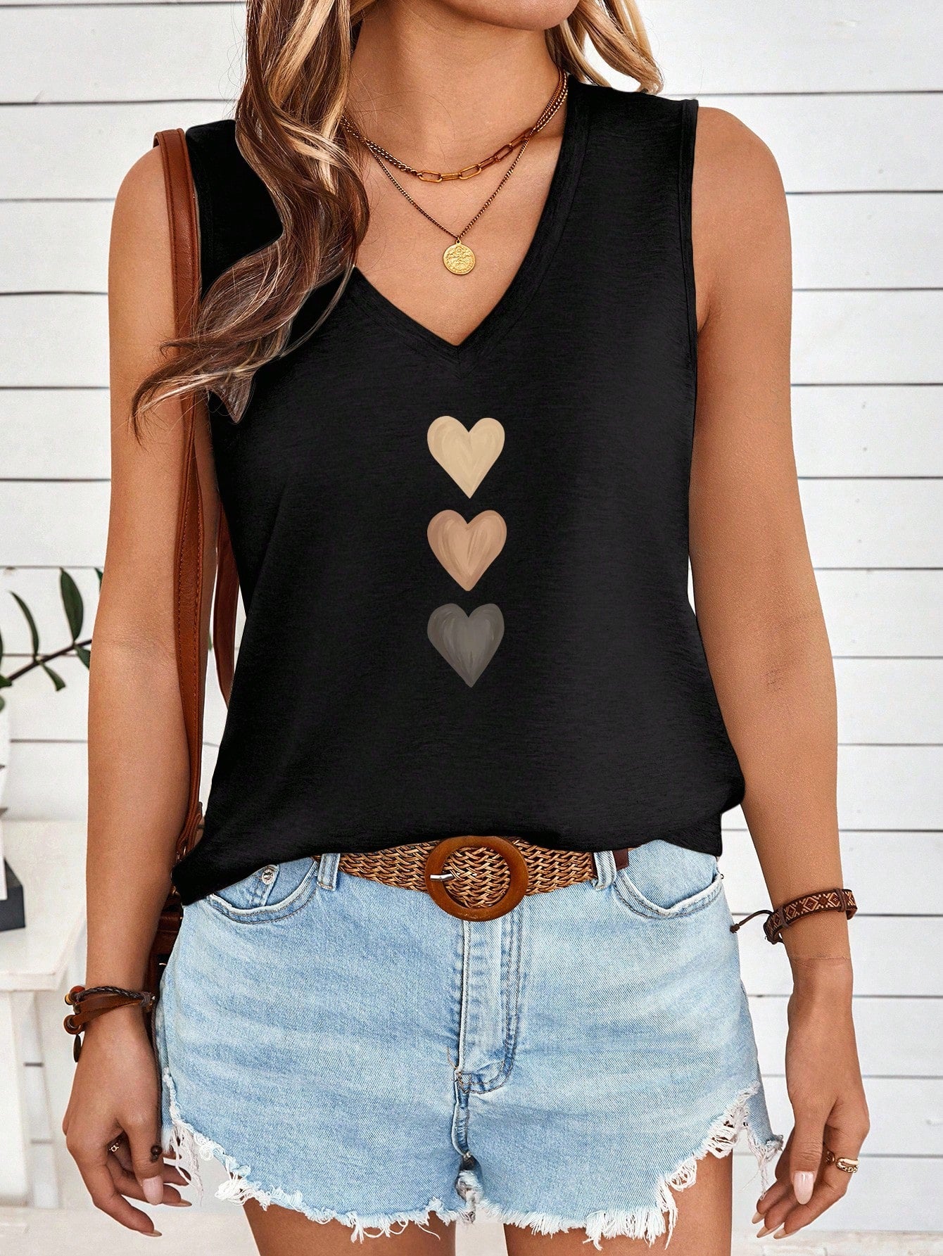 LUNE Plus Size Women's Simple Versatile Triple Color Heart-Shaped V-Neck Tank Top, Suitable For Summer