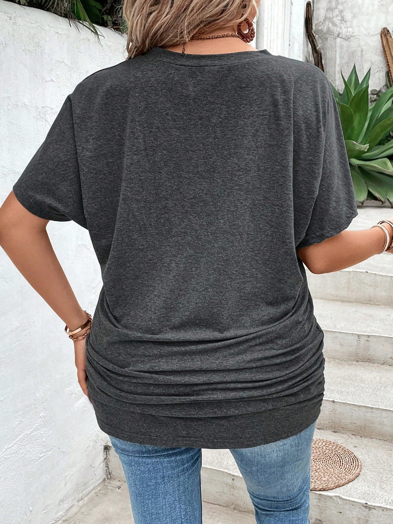 LUNE Plus Solid Ruched Batwing Sleeve Tee