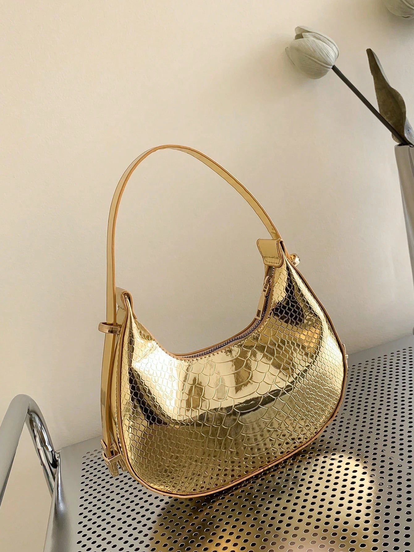 Metal Snake Embossed Shoulder Bag Solid Color C Fashionable Baguette Bag Minimalist Underarm Bag Punk Street Style Shoulder Bag, Punk