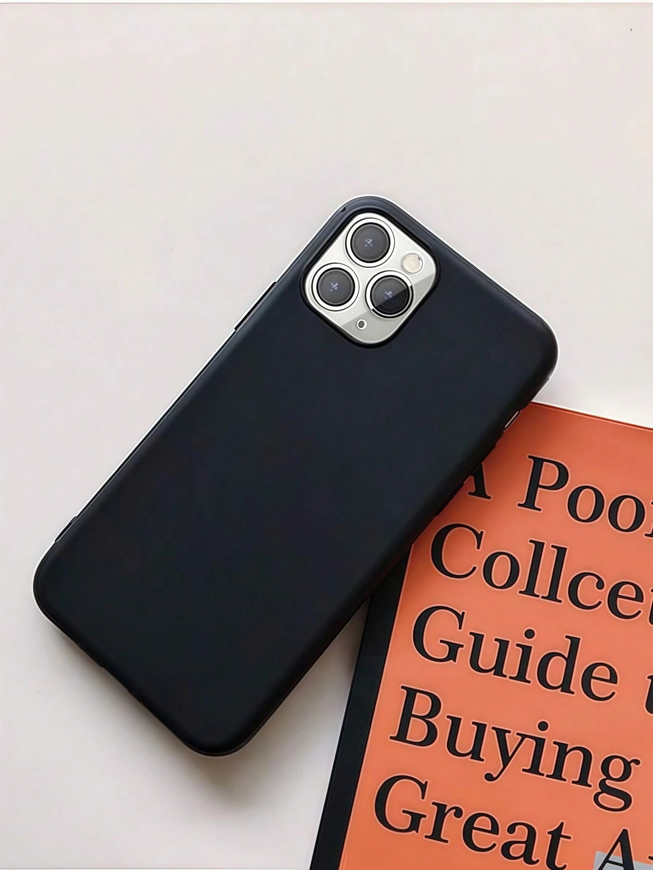 Minimalist Black Solid Color Basic 1pc Black Matte Simple Large Hole Lens Protection Anti-Drop Phone Case, Personalized Compatible With IPhone 16 Pro Max, 17/16/15/14 Plus, 13/12/11 Protective Cover S