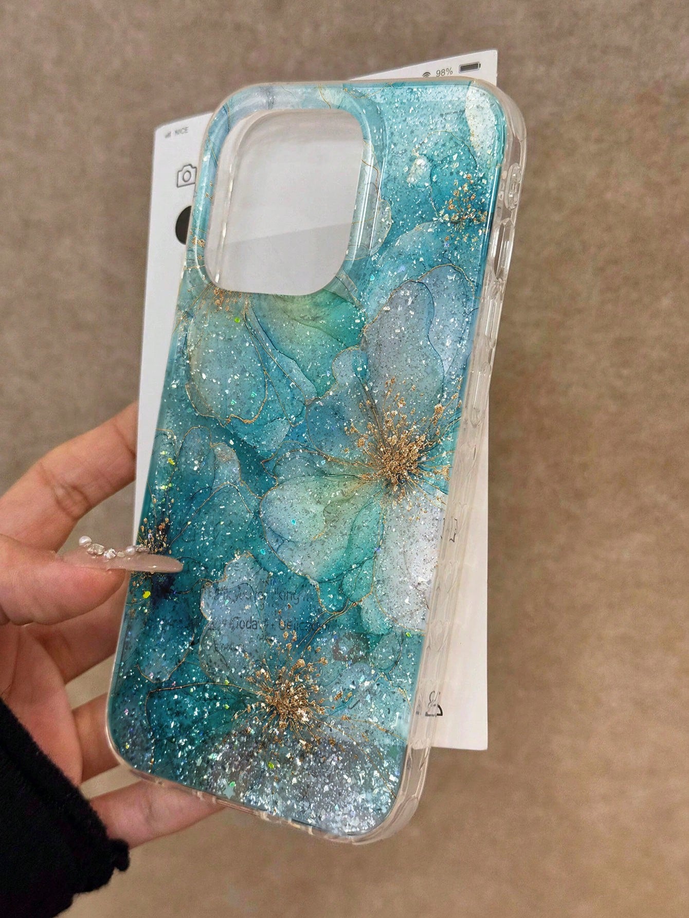 Minimalist Blue Sparkle Diamond Tie-Dye Sequin Glitter Fashion Phone Case Features An Advanced Large-Hole Design With A Tie-Dye Sequin Pattern, Offering A Minimalist And Shock-Resistant Design With A