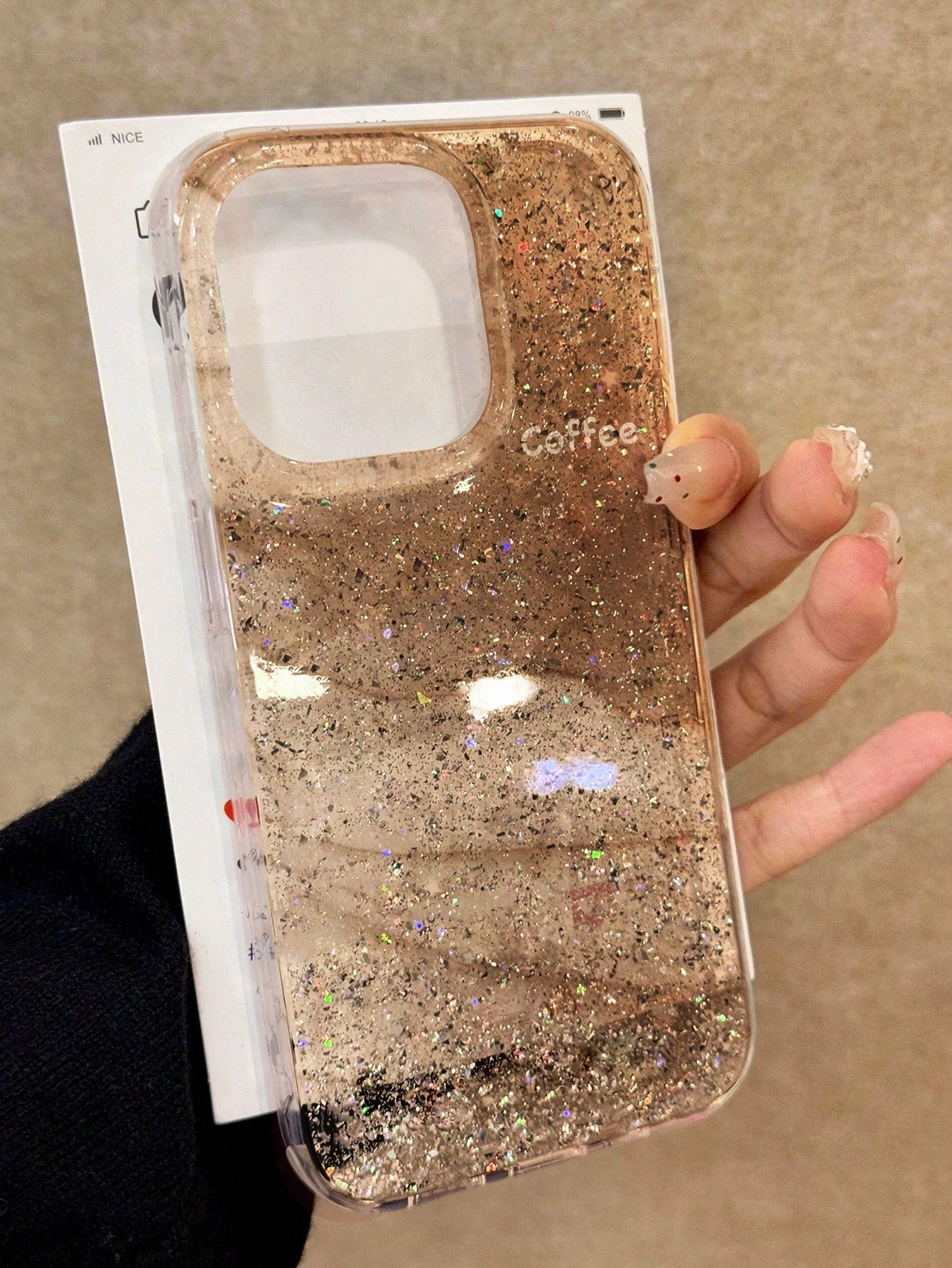 Minimalist Blue Sparkle Diamond Tie-Dye Sequin Glitter Fashion Phone Case Features An Advanced Large-Hole Design With A Tie-Dye Sequin Pattern, Offering A Minimalist And Shock-Resistant Design With A