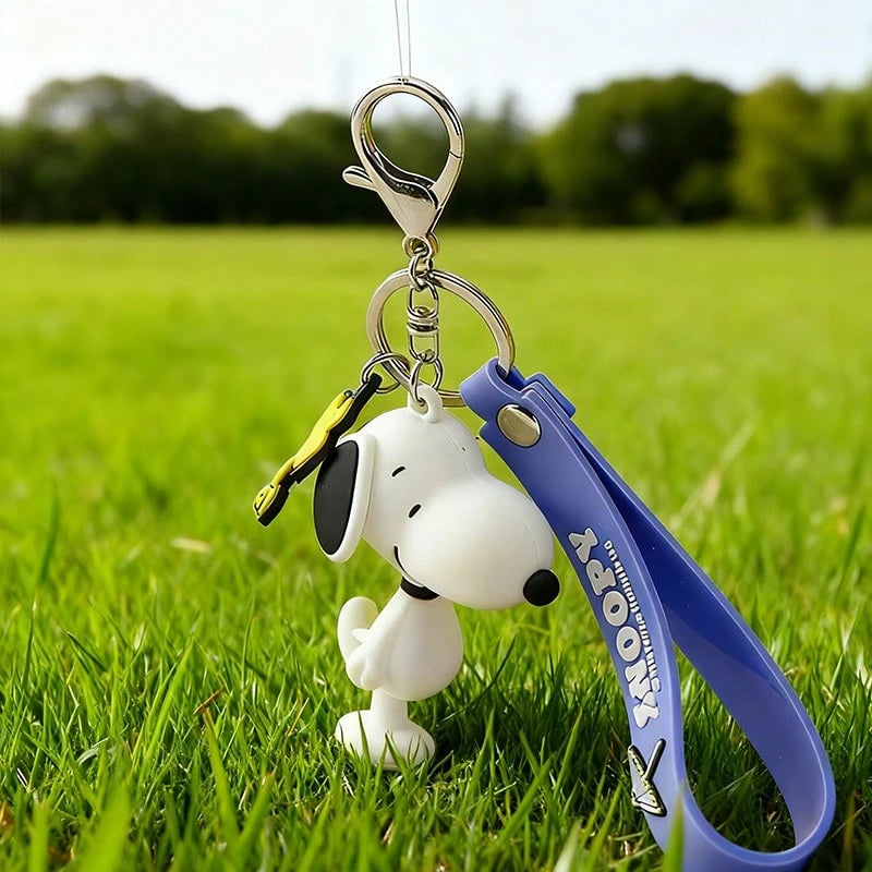 Miniso Snoopy Summer Travel Themed 3D Pendant Walking & Sitting Posture, Cute And Healing Design,Compact And Exquisite Shape,Easy To Hang And Carry, Great For Daily Matching And Collection, Excellent