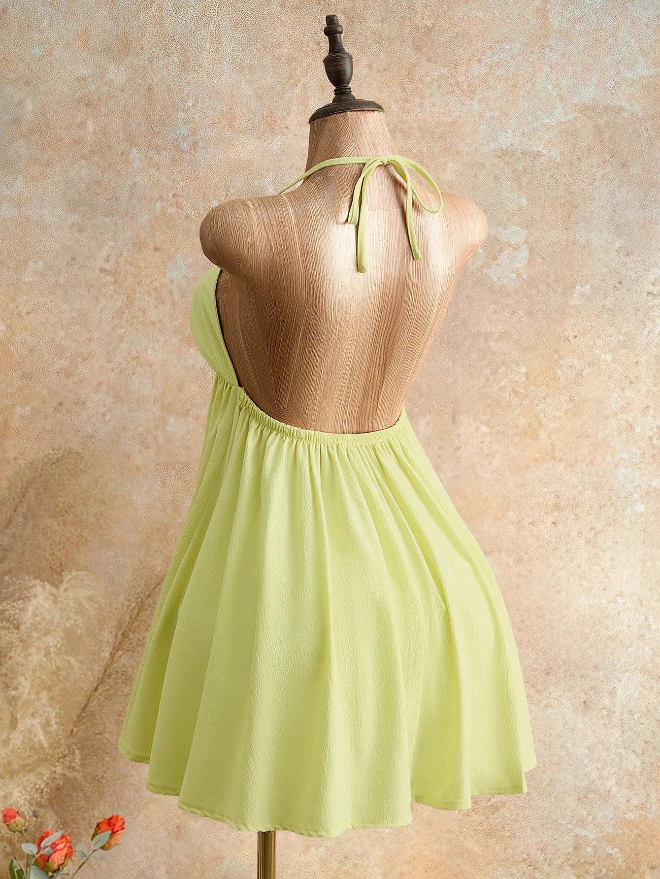Mistrie Summer Beach Vacation New Textured Light Yellow Spaghetti Strap Puff Dress, Sexy Open Back Umbrella Mini Dress Dress For Women
