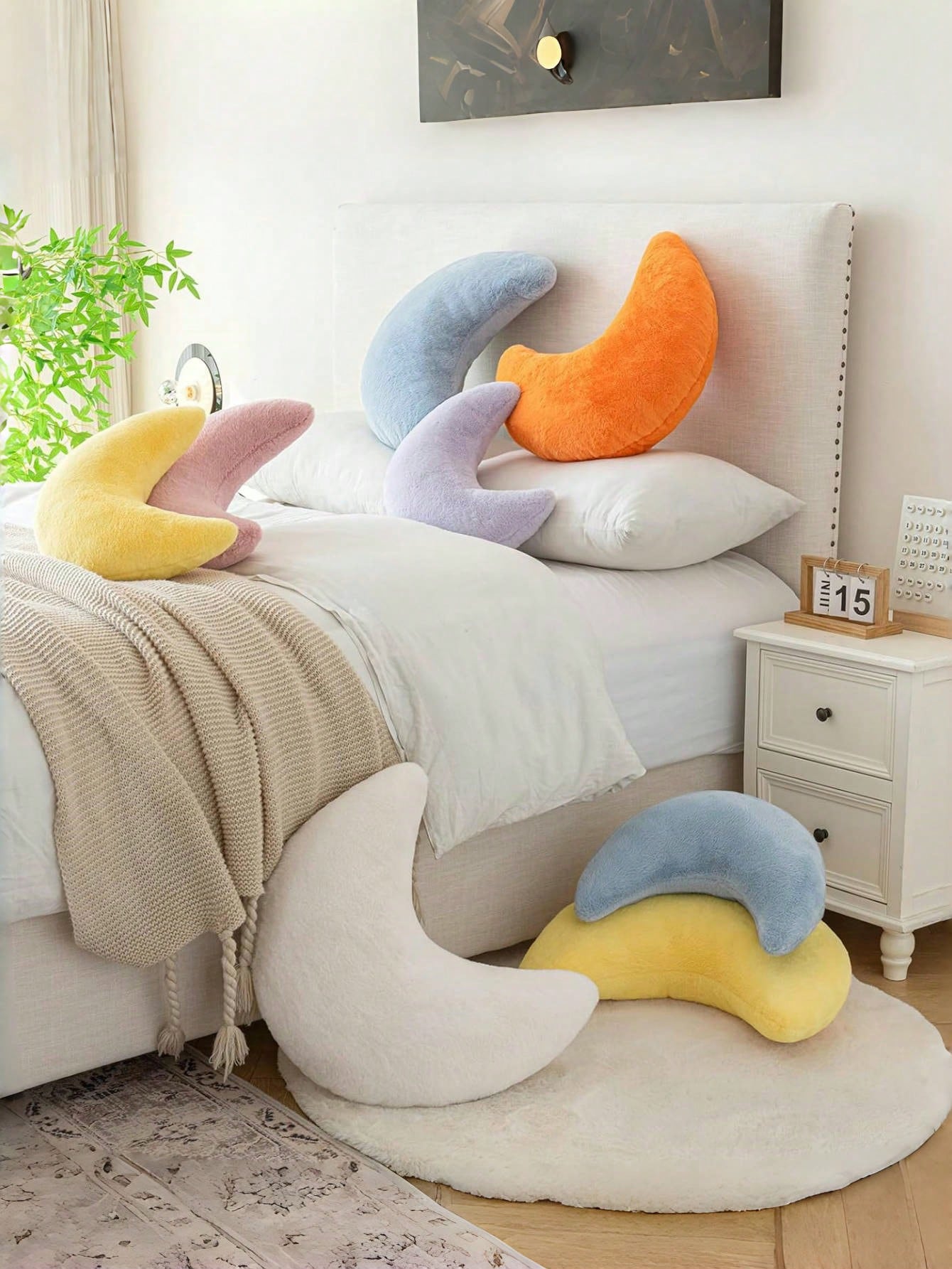 Moon Pillow, Decorative Throw Pillows With Soft Faux Rabbit For Bed Couch, Moon Shaped Pillows Plush Floor Cushions Room Decor Pillow For Sofa Bedroom Living Room, Gifts For Family And Friends