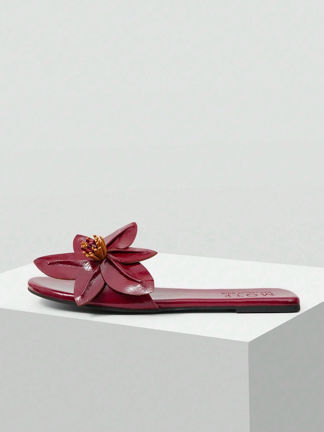 MOTF WOMEN STEREO FLOWER VACATION STYLE FASHIONABLE CASUAL FLAT SANDALS SUMMER SHOES