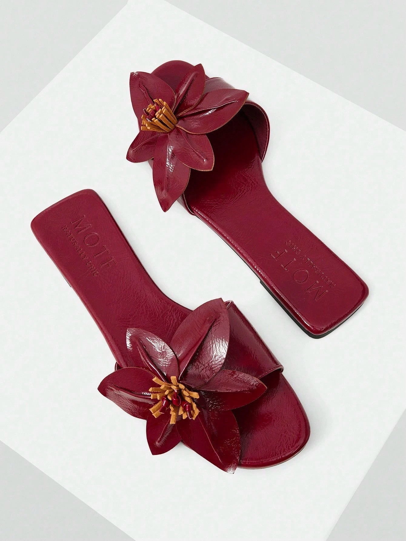 MOTF WOMEN STEREO FLOWER VACATION STYLE FASHIONABLE CASUAL FLAT SANDALS SUMMER SHOES