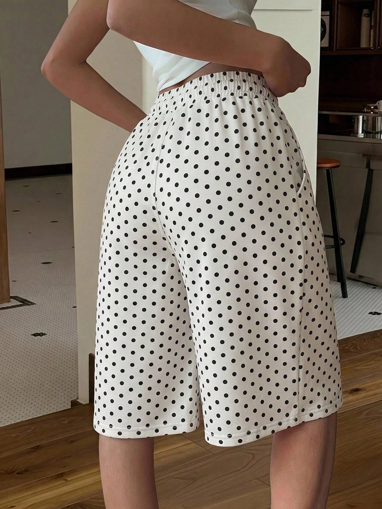 Muchica Women's Casual Low-Waist Shorts, Mid-Thigh Length, Polka Dot, Street Style, Casual, Versatile, Summer, Vintage Polka Dot Shorts, Casual Minimalist College Style Vintage Polka Dot Print, Autumn