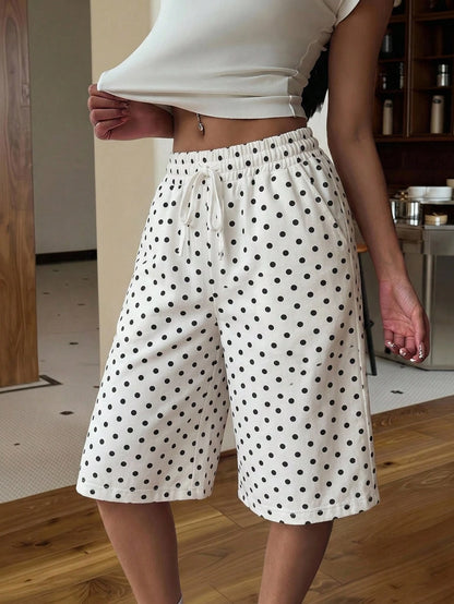 Muchica Women's Casual Low-Waist Shorts, Mid-Thigh Length, Polka Dot, Street Style, Casual, Versatile, Summer, Vintage Polka Dot Shorts, Casual Minimalist College Style Vintage Polka Dot Print, Autumn