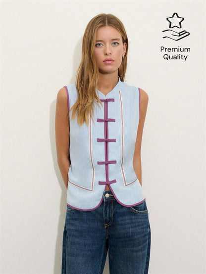 Nöista Chambray Sleeveless Frog Button Top, Perfect For Summer, Fall, Casual And Vacation Looks.