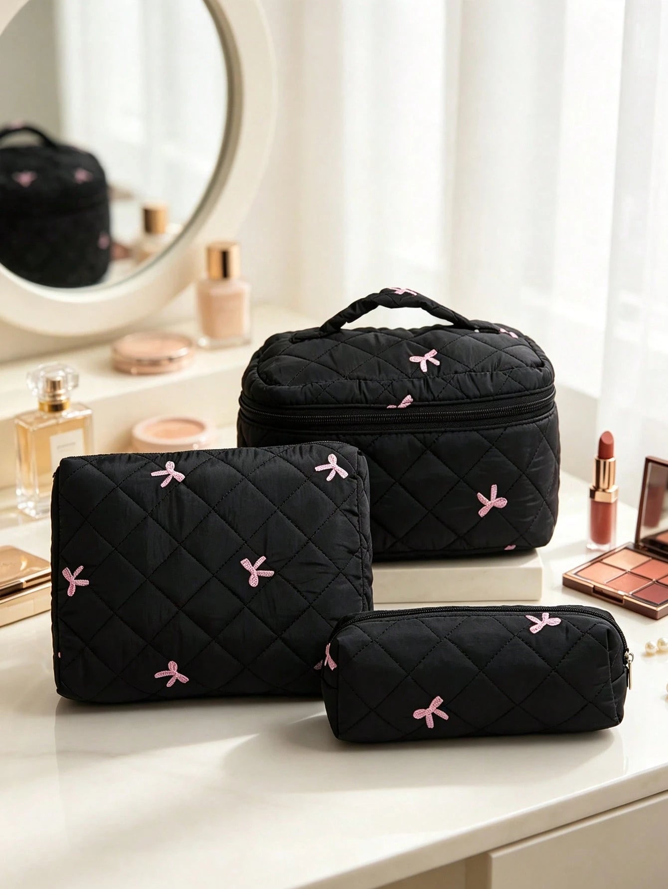 New Embroidered Bowknot Series Makeup Bag, Highly Attractive Fresh Minimalist Versatile, Quilted Grid Embroidered Bowknot Pattern Women's Cosmetic Tool Storage Bag, Daily Necessities Storage Bag, Stud