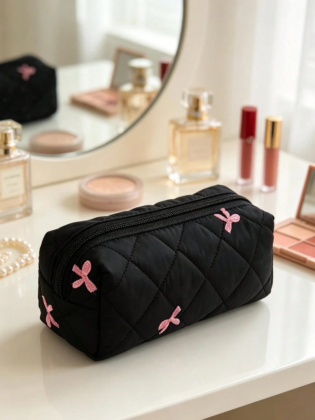 New Embroidered Bowknot Series Makeup Bag, Highly Attractive Fresh Minimalist Versatile, Quilted Grid Embroidered Bowknot Pattern Women's Cosmetic Tool Storage Bag, Daily Necessities Storage Bag, Stud