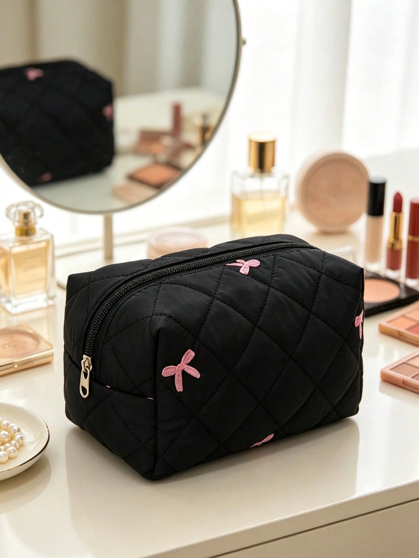New Embroidered Bowknot Series Makeup Bag, Highly Attractive Fresh Minimalist Versatile, Quilted Grid Embroidered Bowknot Pattern Women's Cosmetic Tool Storage Bag, Daily Necessities Storage Bag, Stud
