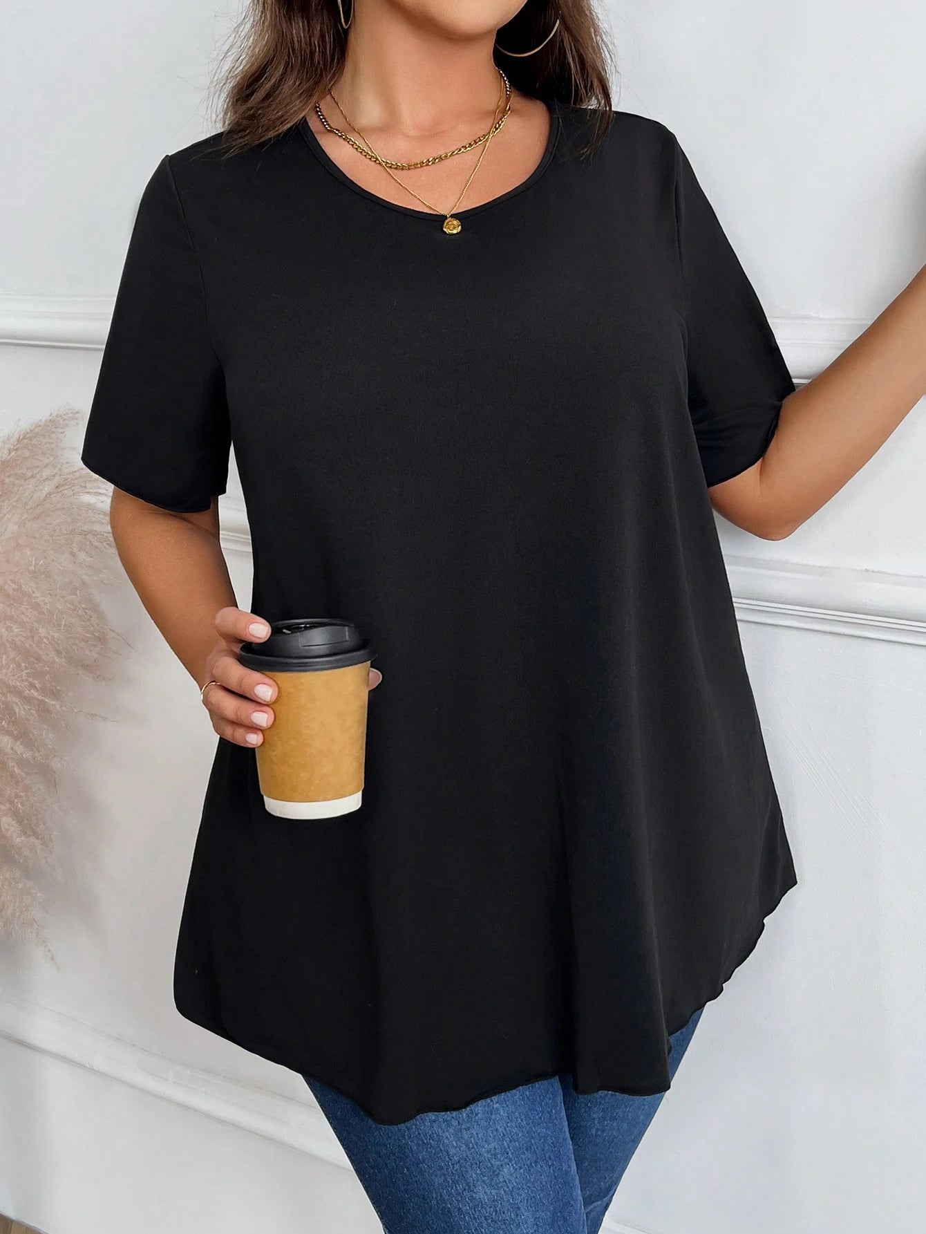Plus Size Solid Color Round Neck Short Sleeve Casual Top