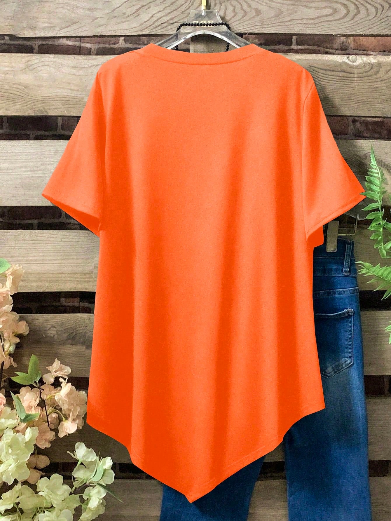Plus Size Women's Solid Color Round Neck Short Sleeve Button Design Casual T-Shirt