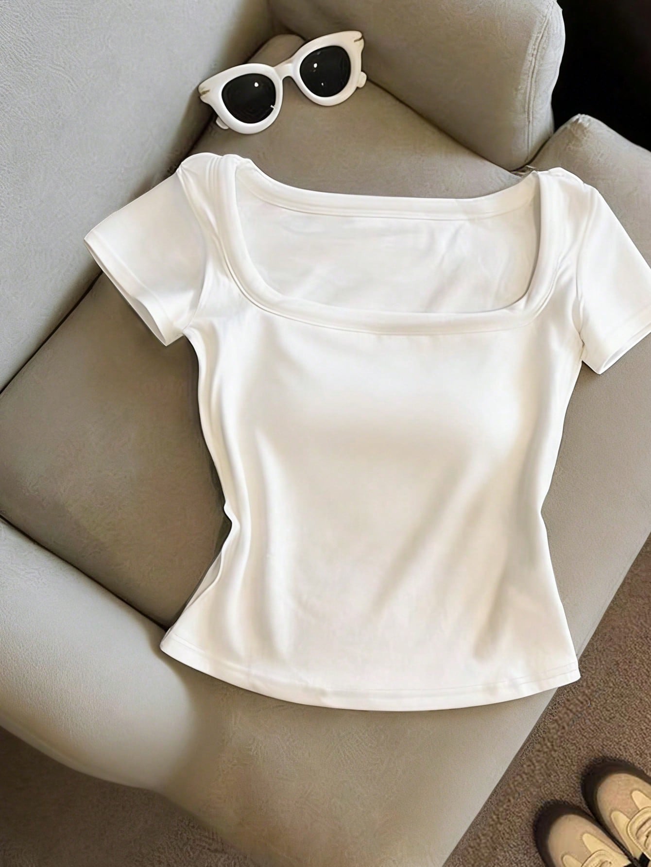 Resyla Women's Minimalist Versatile Padded Square Neck Tight Fit T-Shirt, Summer