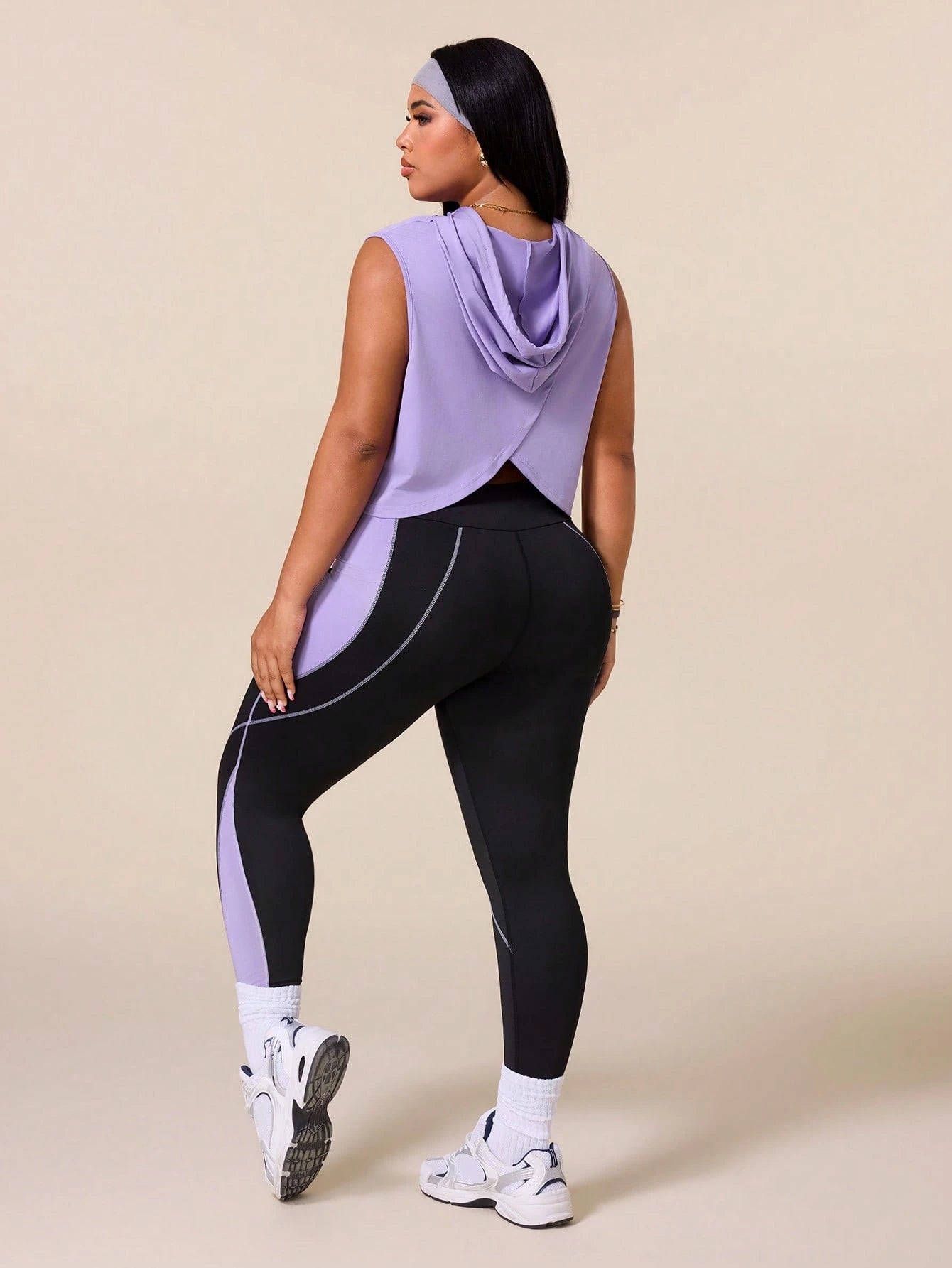 Rhythm Era Women's Black Summer Athletic Midsize Gym Plus Size Workout Sets,Drawstring Hooded Sleeveless Sweatshirt&Tight Contrast Color Leggings Active Wear