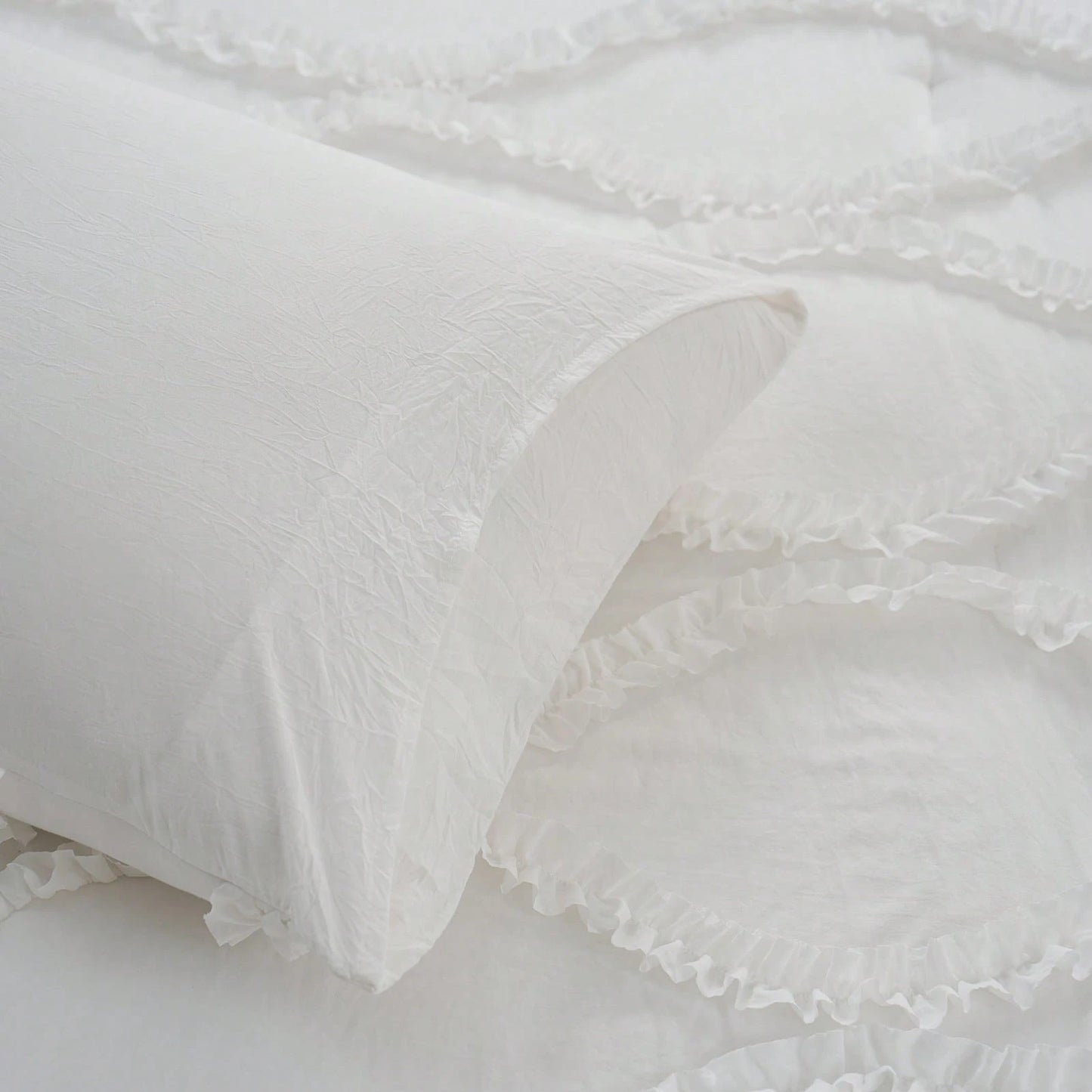 Shabby Chic Bedding Comforter Set Queen/King Size,White Comforter King Bed Set 3 Pcs,Vintage Boho Farmhouse Bedding Set,Ruffle Comforter Aesthetic Bedding Set For Women Adults Soft Lightweight Comfor